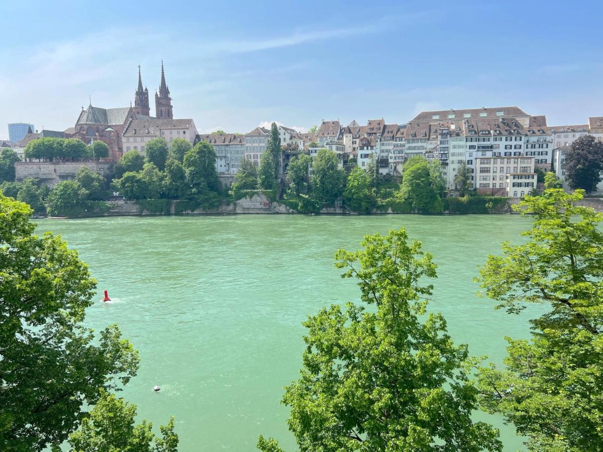 Riverside Βασιλεία Εξωτερικό φωτογραφία